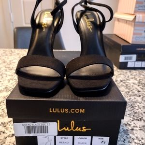 Lulu's Black Heels. 7.5 NWB